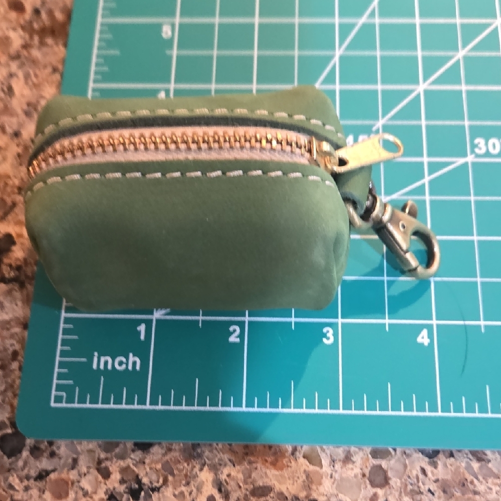 Green Mini Pouch - Picture 5 of 6